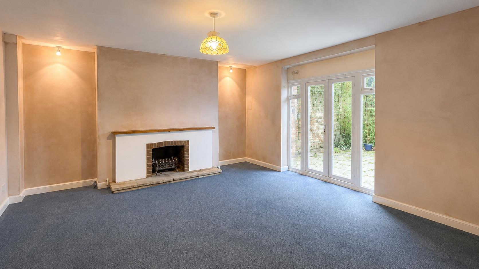 2 bed property in Marina, St. Leonards-On-Sea